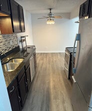 880 E Old Willow Rd in Prospect Heights, IL - Building Photo - Building Photo