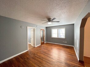 616 E Ave C in Hutchinson, KS - Building Photo - Building Photo