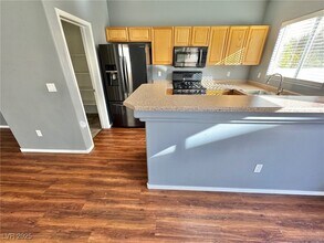 8707 Roping Rodeo Ave in Las Vegas, NV - Building Photo - Building Photo