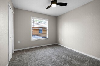 Palm pointe in Bunnell, FL - Building Photo - Interior Photo