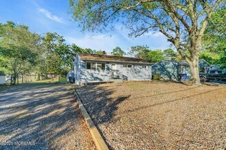 67 Burnt Tavern Rd in Brick, NJ - Building Photo - Building Photo