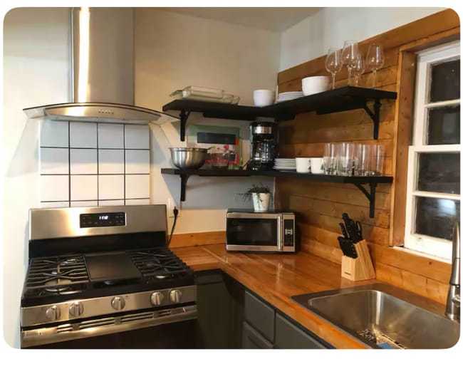 property at 209 Silver Springs Cir SW