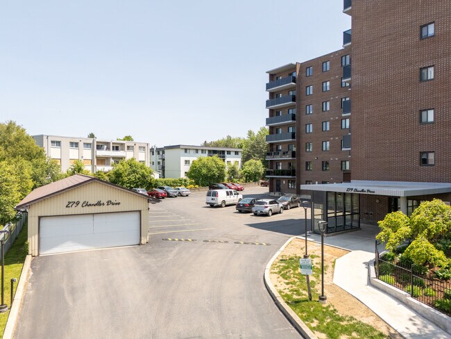 279 Chandler Dr in Kitchener, ON - Building Photo - Building Photo