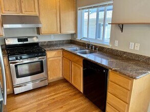 9412 Linden Ave N in Seattle, WA - Building Photo - Building Photo