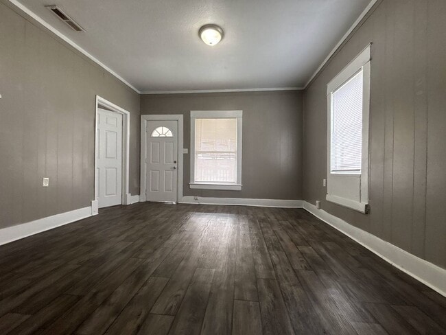 1731 W Thoman St in Springfield, MO - Foto de edificio - Building Photo