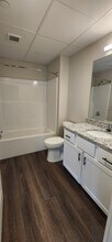 217 Rockingham Rd in Londonderry, NH - Building Photo - Building Photo