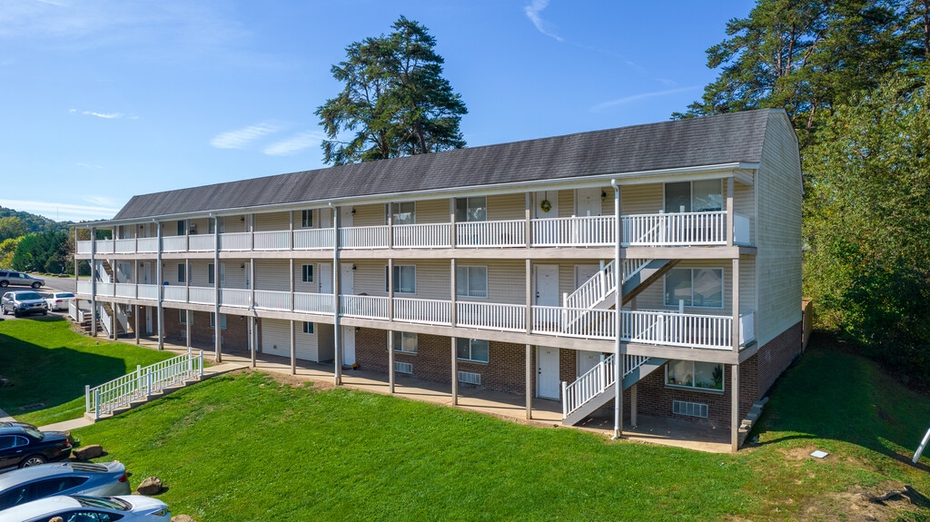 The Ridge Apartments & Townhomes in Charleston, WV