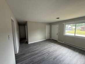 1633-35 N Valor Dr in Petersburg, VA - Building Photo - Building Photo