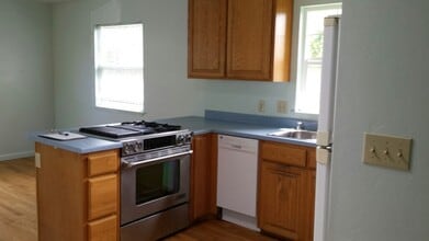 1485 Chester Ave in Arcata, CA - Building Photo - Building Photo