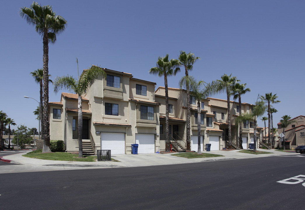 Prospect View in Santee, CA - Building Photo