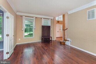 25346 Justice Dr in South Riding, VA - Foto de edificio - Building Photo