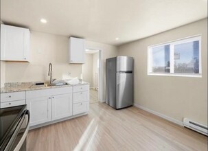 517 Yuma St in Colorado Springs, CO - Foto de edificio - Building Photo