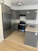 86 Mckernan Ave. in Brantford, ON - Building Photo - Building Photo