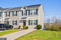 35234 Sara Ct in Locust Grove, VA - Foto de edificio - Building Photo