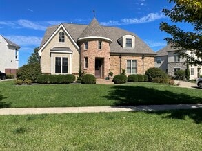 4217 Village Club Dr in Powell, OH - Building Photo - Building Photo