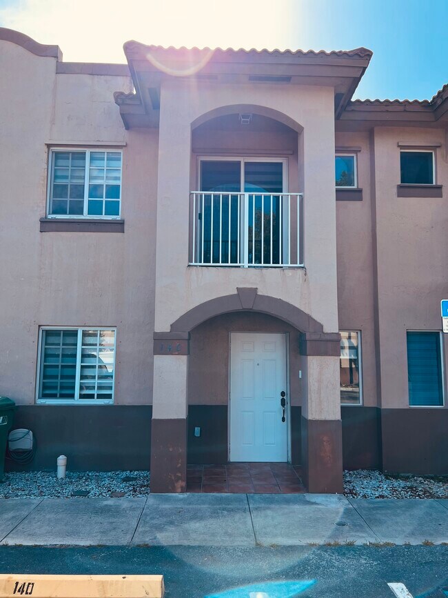 11119 W Okeechobee Rd