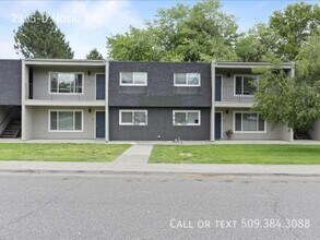 2365 Hood Ave in Richland, WA - Building Photo - Building Photo