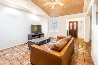 922 W Mission Ln in Phoenix, AZ - Building Photo - Building Photo