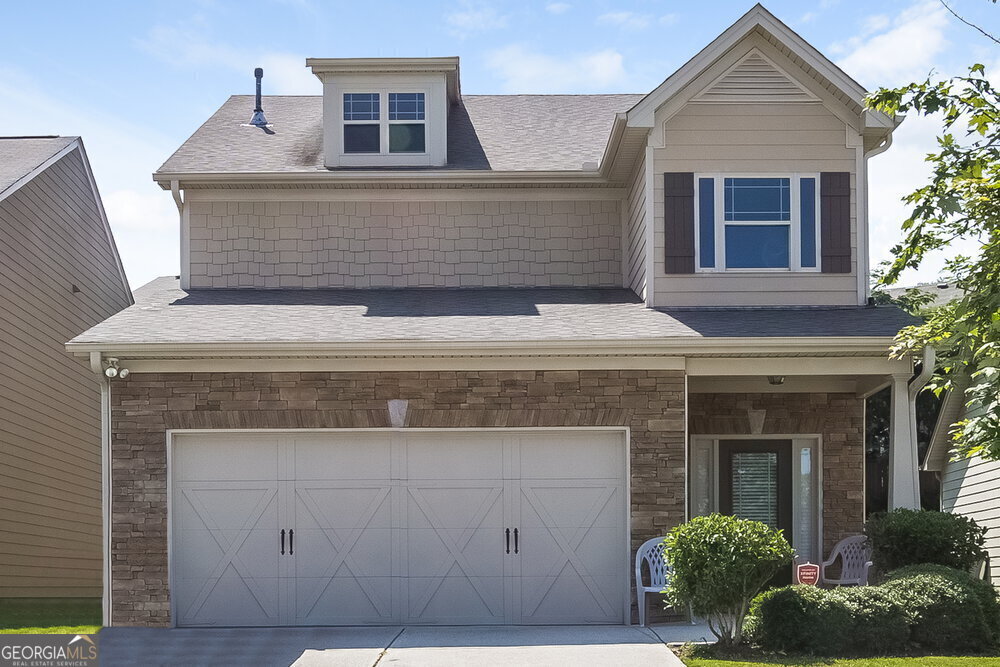 338 Sweet Ashley Way in Loganville, GA - Building Photo
