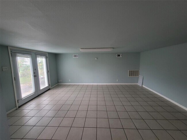4114 1st St-Unit -C in Galveston, TX - Building Photo - Building Photo