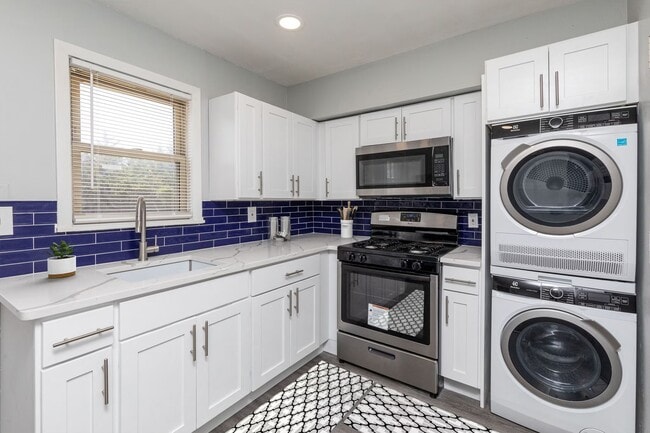 555 Naomi Ave, Unit 1A in Woodbury, NJ - Building Photo - Building Photo