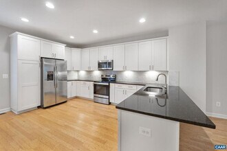 1042 Old Trail Dr in Crozet, VA - Building Photo - Building Photo