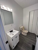836 Lynn Brooke Pl in Charleston, WV - Building Photo