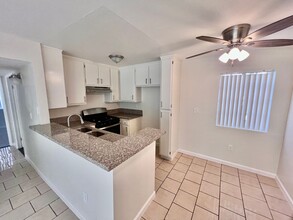 6943 Haskell Ave in Los Angeles, CA - Building Photo - Building Photo