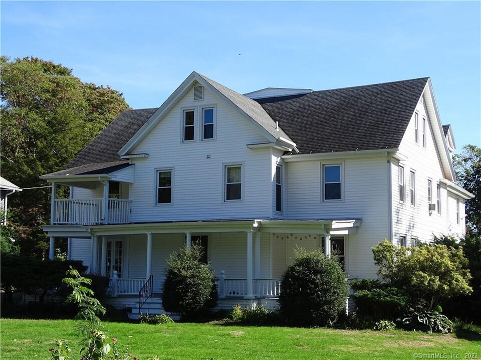 85-87-87 S Main St in Branford, CT - Building Photo