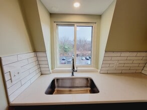 51 Evergreene, Unit 51 Evergreene in Wallingford, CT - Building Photo - Building Photo