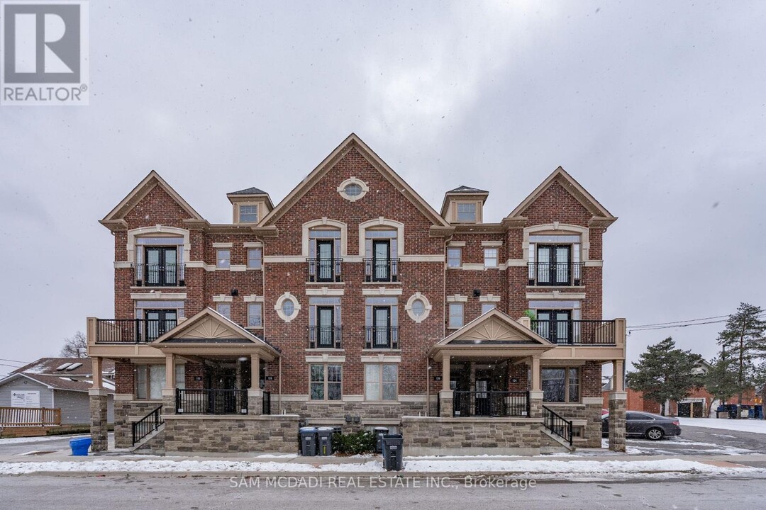 124B CHURCH St in Mississauga, ON - Building Photo