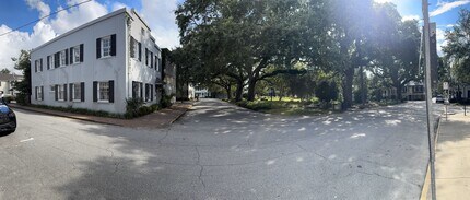20 Houston St, Unit Apt 2 in Savannah, GA - Building Photo - Building Photo