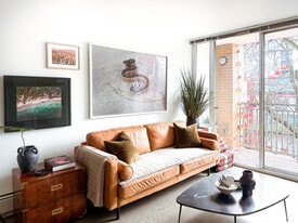 231 E Pender St in Vancouver, BC - Building Photo