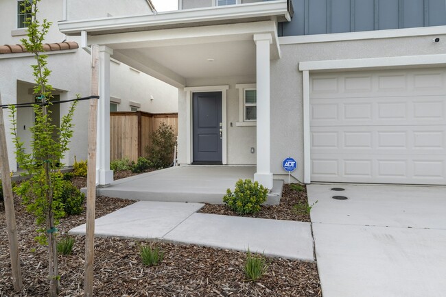 425 Red Spur Ct in Roseville, CA - Building Photo - Building Photo