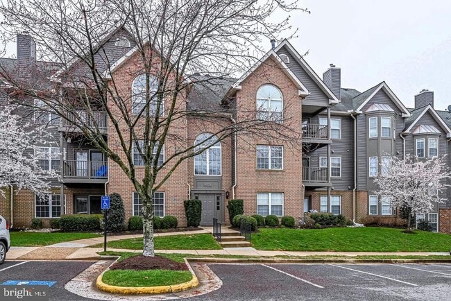 property at 4108 Monument Ct
