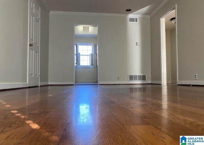 906 Euclid Ave in Mountain Brook, AL - Building Photo - Building Photo