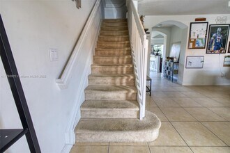 4930 Windward Way in Fort Lauderdale, FL - Building Photo - Building Photo