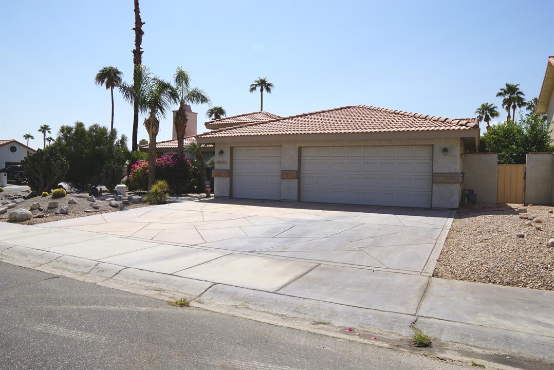 68785 Raposa Rd in Cathedral City, CA - Building Photo