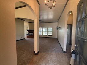 19132 Cottonwood Ct in Edmond, OK - Building Photo - Building Photo