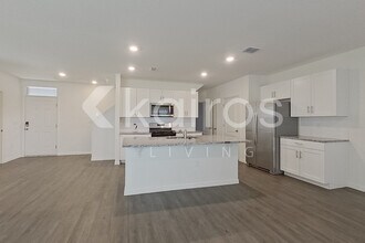 32028 Katelin Cir in Leesburg, FL - Building Photo - Building Photo