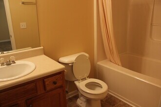 65 Amber Way in Covington, GA - Building Photo - Building Photo