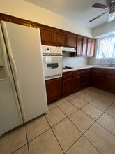 10357 W Peoria Ave in Sun City, AZ - Building Photo - Building Photo