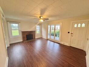 110 C St in Statesville, NC - Building Photo - Building Photo