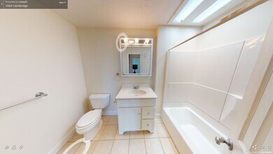 1054 Cambridge St, Unit 4R in Cambridge, MA - Foto de edificio - Building Photo