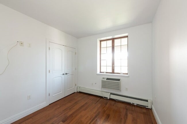 property at 148 W Maple St