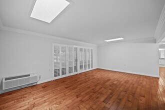 5322 Bahia Blanca W in Laguna Woods, CA - Building Photo - Building Photo