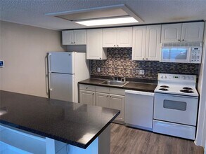 4185 E Michigan St in Orlando, FL - Building Photo - Building Photo