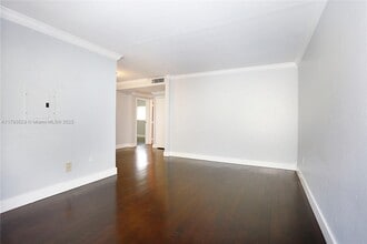 95 Edgewater Dr in Coral Gables, FL - Building Photo - Building Photo
