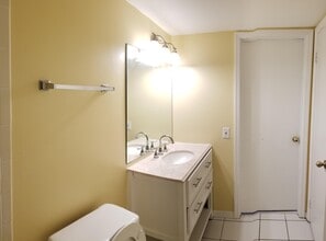 1458 N Lawnwood Cir-Unit -28d in Fort Pierce, FL - Building Photo - Building Photo