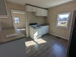 736 4th St in Bristol, TN - Foto de edificio - Building Photo